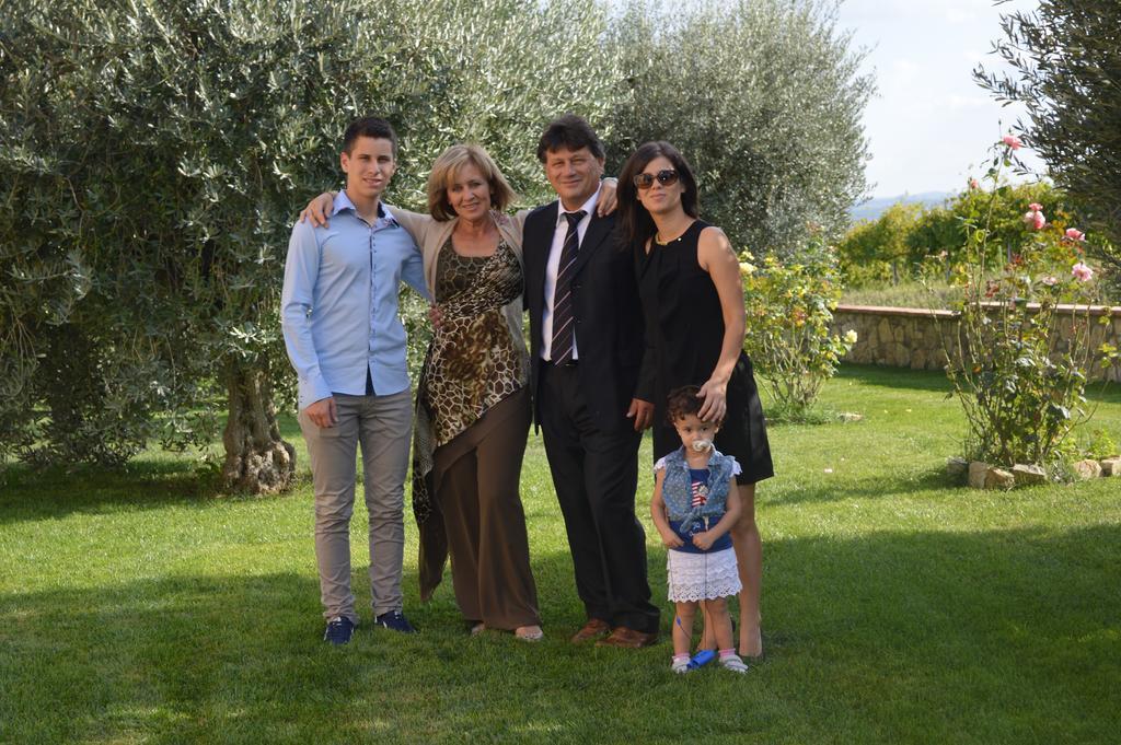 B&B La Casa Fra Gli Olivi Marsciano Exterior photo