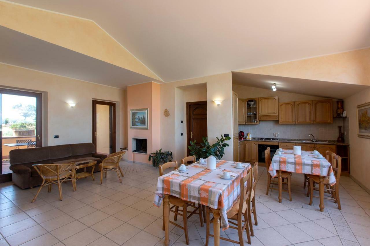 B&B La Casa Fra Gli Olivi Marsciano Exterior photo